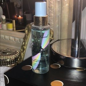 Too faces setting spray